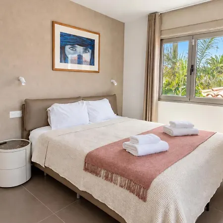 White Octopus Villa *